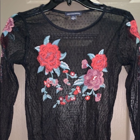 American Eagle Mesh Top - Picture 2 of 3